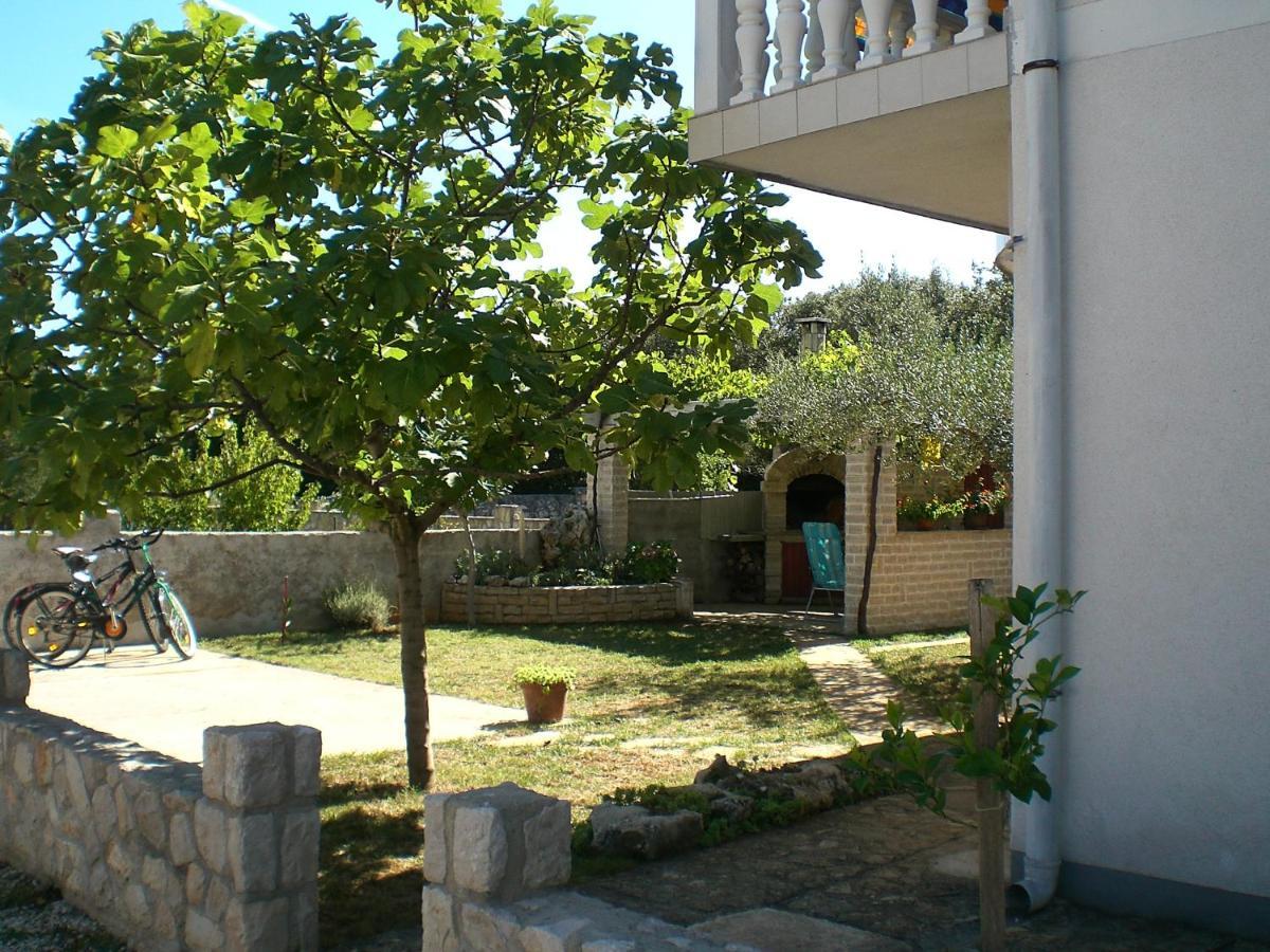 Bava Apartment Ugljan Exterior photo